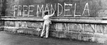free mandela महामानव नेल्सन मंडेला जन्मदिन 18 जुलाई अफ्रीका के अश्वेतों के अंबेडकर
