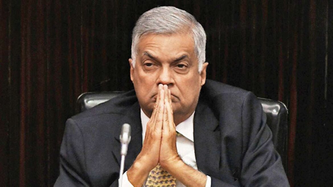 प्रधानमंत्री देश छोड़ कर भागे, एक भी सीट न जीतनेवाली पार्टी रानिल विक्रमसिंघे की बनी सरकार श्रीलंका